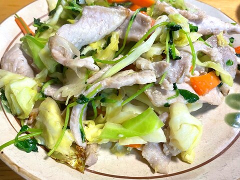 醤油麹と玉ねぎ麹の肉野菜炒め